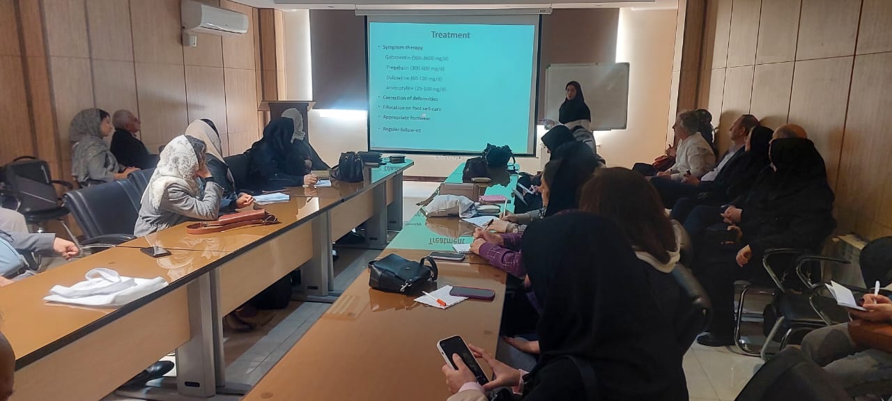 کارگاه دو روزه با عنوان تشخیص  درمان و مراقبت همه جانبه در بیماران مبتلا به دیابت نوع در تاریخ 21و 22 آذر برگزار شد